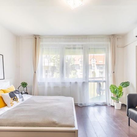 Sunny Balcony - Cute And Cozy Διαμέρισμα Βουδαπέστη Εξωτερικό φωτογραφία