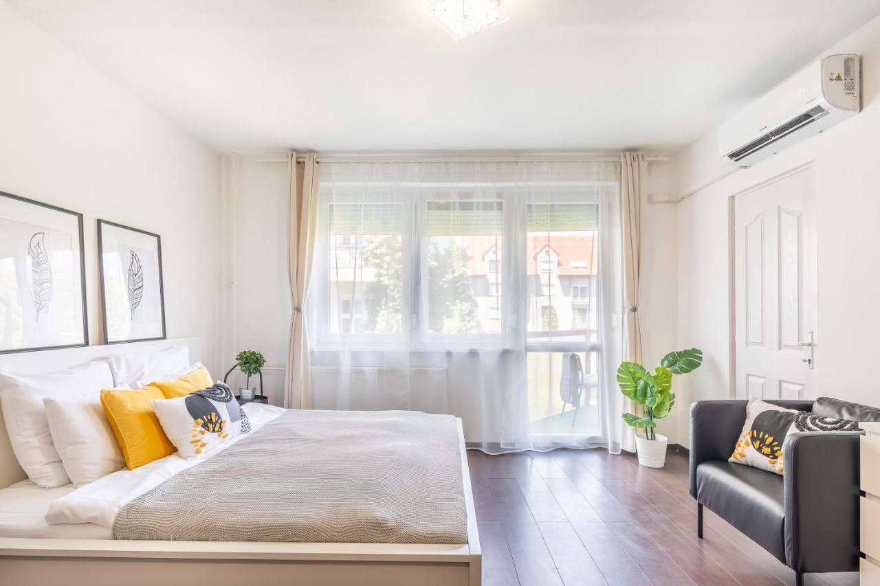 Sunny Balcony - Cute And Cozy Διαμέρισμα Βουδαπέστη Εξωτερικό φωτογραφία