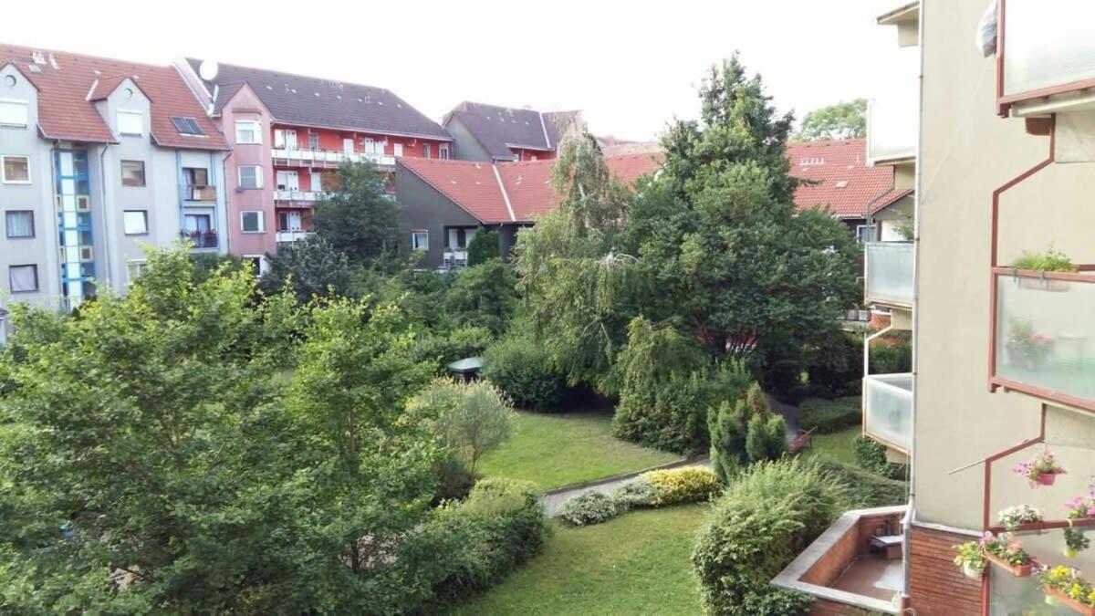 Sunny Balcony - Cute And Cozy Διαμέρισμα Βουδαπέστη Εξωτερικό φωτογραφία