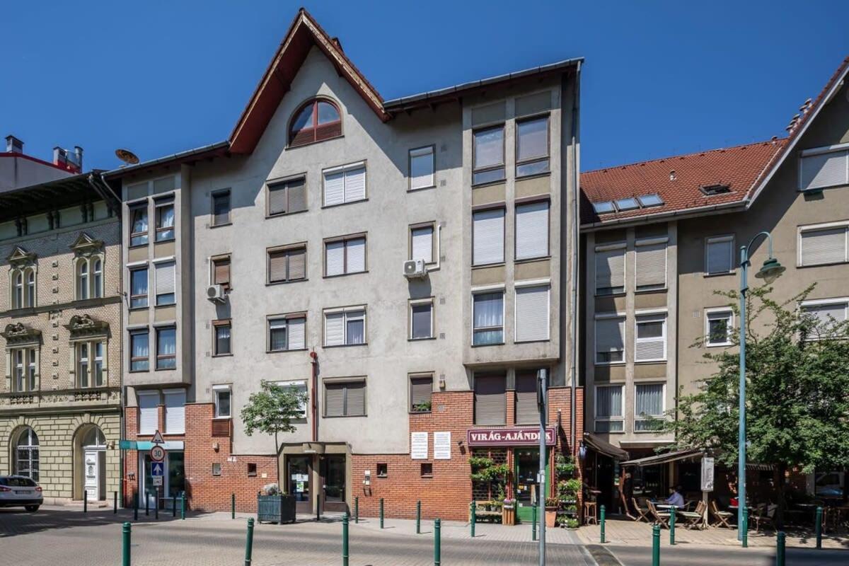 Sunny Balcony - Cute And Cozy Διαμέρισμα Βουδαπέστη Εξωτερικό φωτογραφία