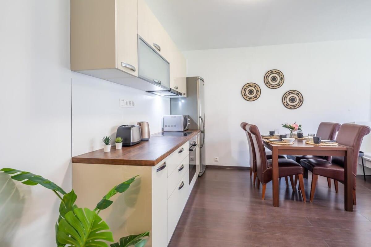 Sunny Balcony - Cute And Cozy Διαμέρισμα Βουδαπέστη Εξωτερικό φωτογραφία