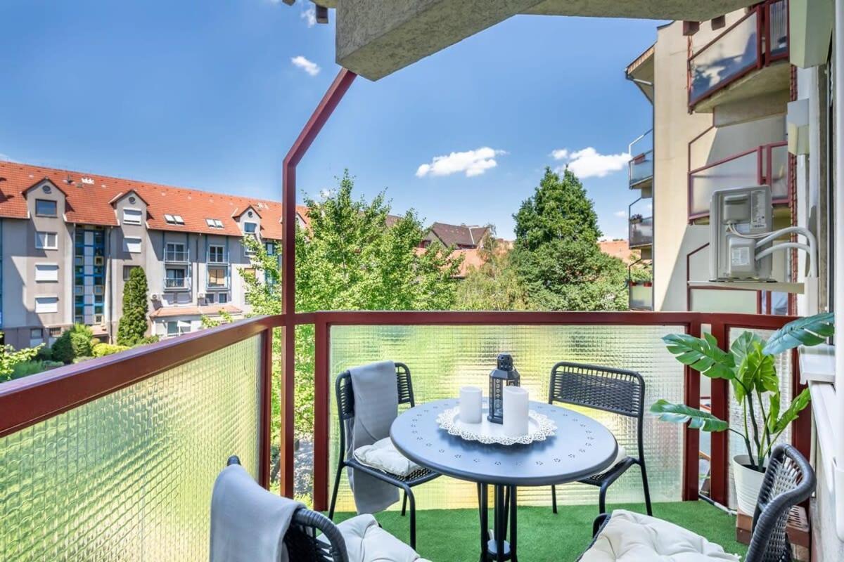 Sunny Balcony - Cute And Cozy Διαμέρισμα Βουδαπέστη Εξωτερικό φωτογραφία